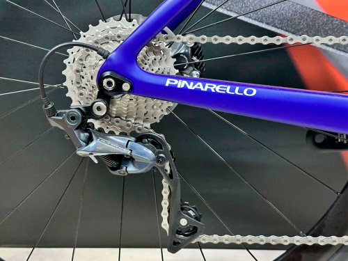 Pinarello велосипед F5 Disc 105 Di2 2x12 Ultra Fast Carbon DB - 2023 фото 6 Pinarello велосипед F5 Disc 105 Di2 2x12 Ultra Fast Carbon DB - 2023 фото 6