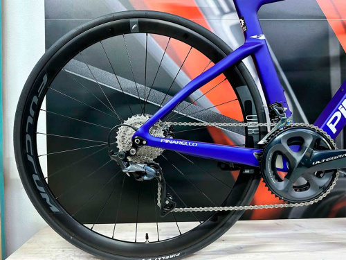 Pinarello велосипед F5 Disc 105 Di2 2x12 Ultra Fast Carbon DB - 2023 фото 5 Pinarello велосипед F5 Disc 105 Di2 2x12 Ultra Fast Carbon DB - 2023 фото 5
