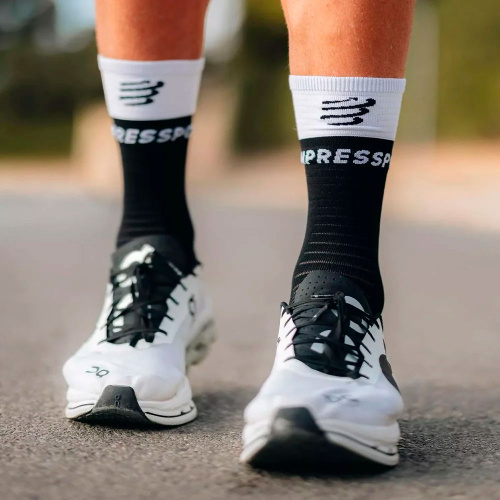 Compressport  носки Mid Compression Socks V2.0 фото 2